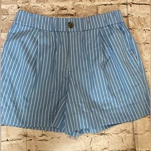 NWOT a new day blue/white stripes high waist, 98% cotton shorts size S.